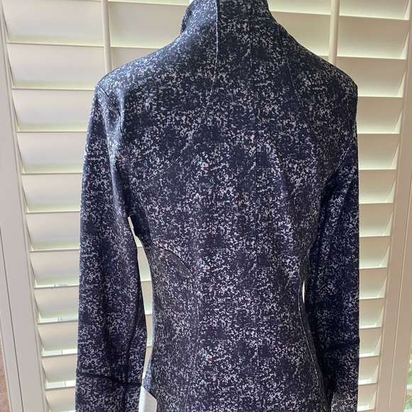 Lululemon Forme II jacket. Size 8. Color Rocky Road Sand Dune Toothpaste - Picture 5 of 9